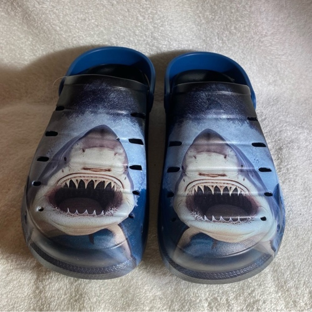 Discovery Shark Week Shoes Clogs Mens Size 10 Slip On‎ Blue Shark print NEW